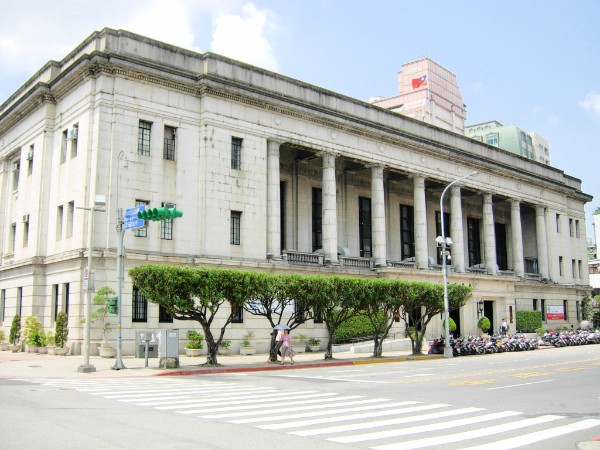 政府大開水龍頭！1,300億新青安資金來了，房市與都更將迎來轉折點？