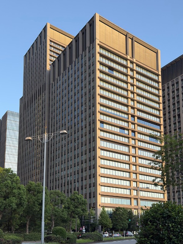 中東戰火升溫 戰火逼近資本市場，台灣房價會撐得住嗎？