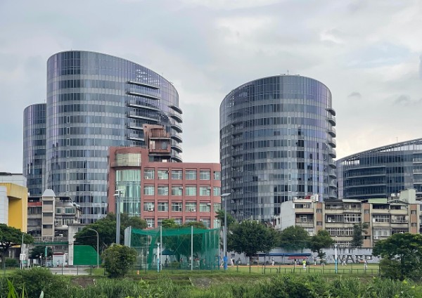 商用不動產年增120%創新高：科技業驅動市場結構重塑